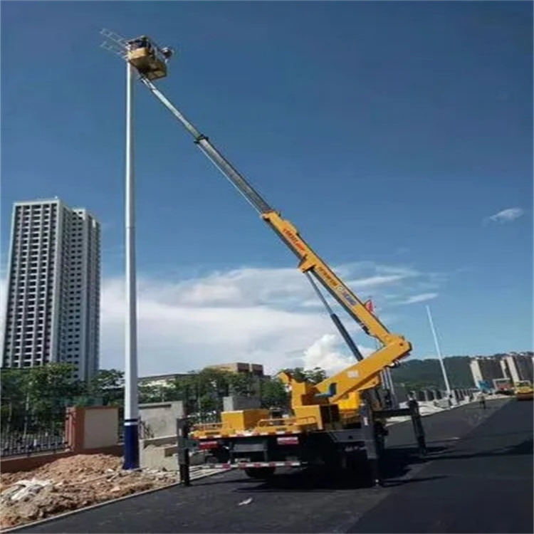 大茂镇维修路灯的曲臂升降车出租